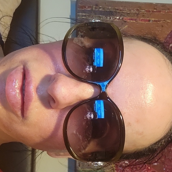 Green & Black Rhinestone Sunglasses 👓 - Picture 2 of 10